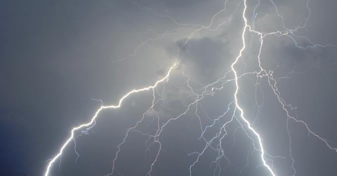 Maltempo, allerta gialla in Campania per temporali intensi e grandine