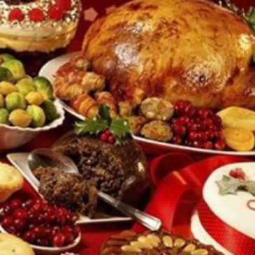 Il Natale degli italiani? È all’insegna dello sperpero: durante le feste si sprecano soprattutto cibo, imballaggi per i regali ed energia