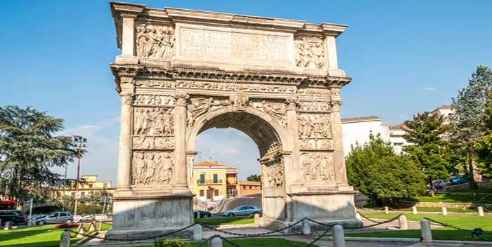 Benevento, al via i lavori per la valorizzazione dell’Arco di Traiano