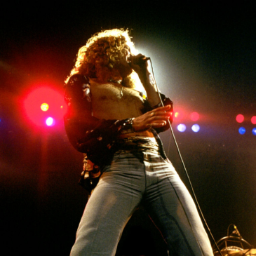Accadde oggi: 20 agosto 1948, nasce Robert Plant, l’urlo dei Led Zeppelin