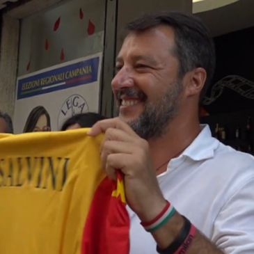 Molly Chiusolo (Noi Campani): “Salvini avrebbe fatto bene a mettere la mascherina e non la maglia del Benevento”