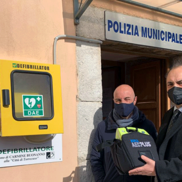 Il Comune di Torrecuso installa un defibrillatore pubblico in Piazza Mellusi