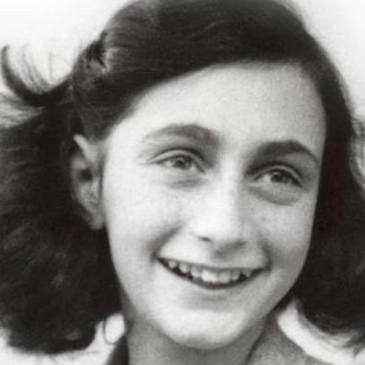 Accadde oggi: 31 marzo 1945, muore la piccola Anne Frank