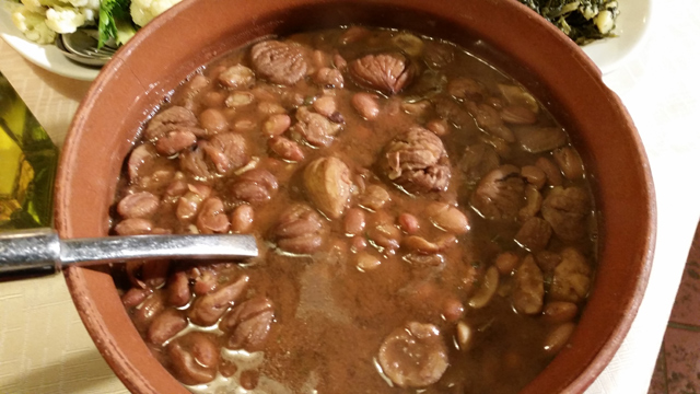 Zuppa di castagne e fagioli, piatto contadino del Sannio