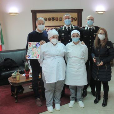 Benevento: scambio auguri di Natale tra l’Istituto Alberghiero e il Comando Provinciale Carabinieri
