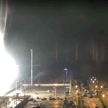 Ucraina, nella notte attacco alla centrale nucleare di Zaporizhzhia