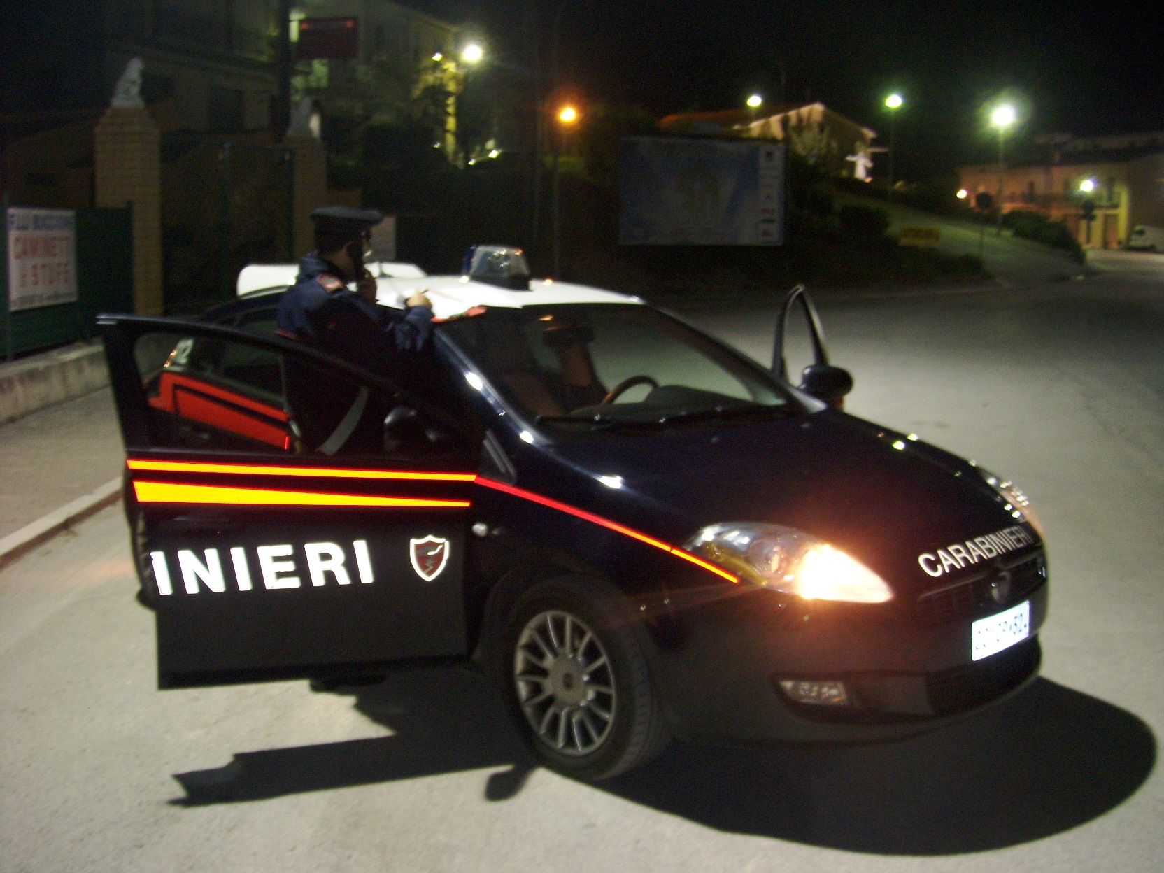 Controlli di Capodanno: multe, auto sequestrate, ritiri di patente e una denuncia