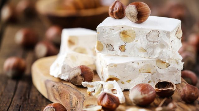 Immagini dal Sannio: il torrone e la cupedia di Benevento e il croccantino del Fortore