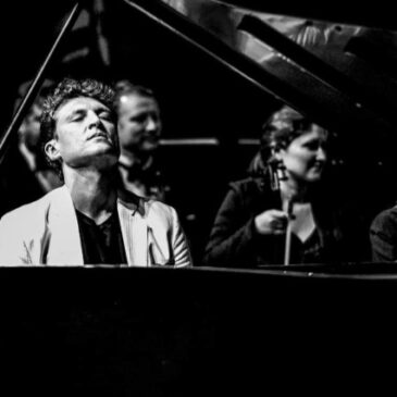 Benevento, “Jazz steps – I venerdì del Jazz”: concerto del Simone Sala Trio con Arturo Caccavale