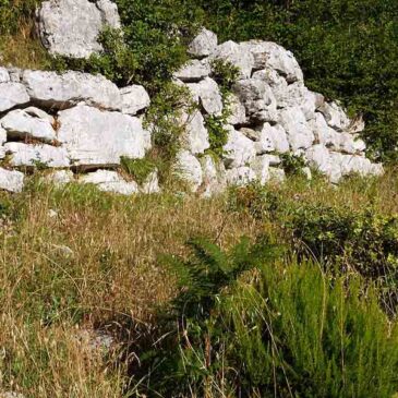 Mura megalitiche a Monte Acero: l’antica Telesia era abitata dai Ciclopi