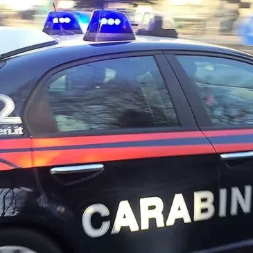 Tentano di rubare auto, arrestati grazie a un carabinieri in pensione