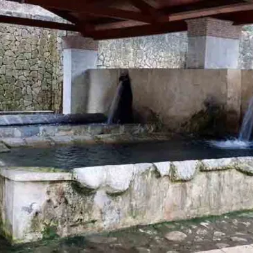 Immagini dal Sannio: lavandaie e fontane di Limatola