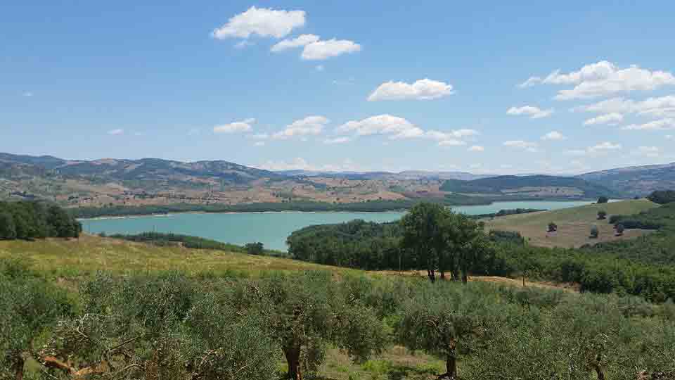 Immagini dal Sannio: la Valle del Fortore, perfetto incontro fra tre regioni