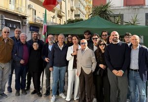 Ferrante (FI): “Grande partecipazione ai gazebo in Campania, continuiamo a crescere”