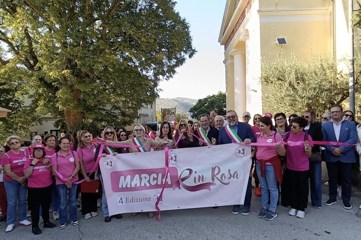 Sant’Agata de’ Goti, la Marcia in Rosa: nove chilometri di fede, preghiera e speranza