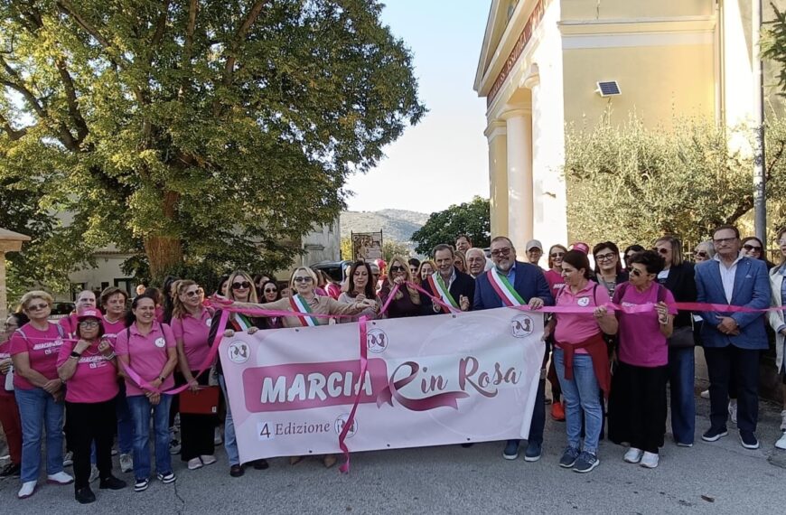 Sant’Agata de’ Goti, la Marcia in Rosa: nove chilometri di fede, preghiera e speranza